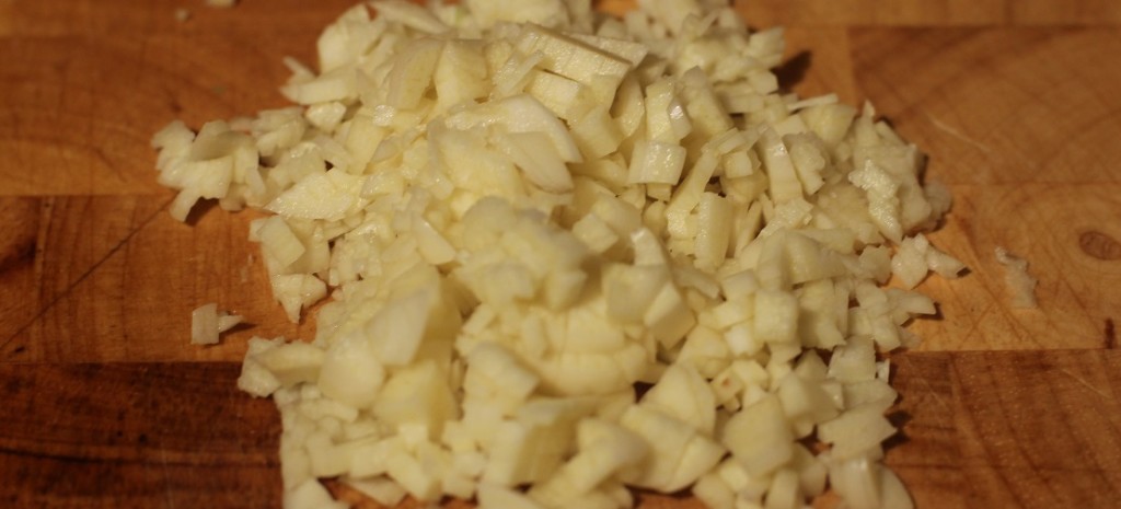 Chopped garlic